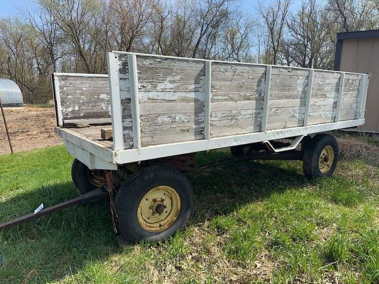 Wooden Barge Box 7’x14’ John Deere Running Gear Good Floor Hoist
