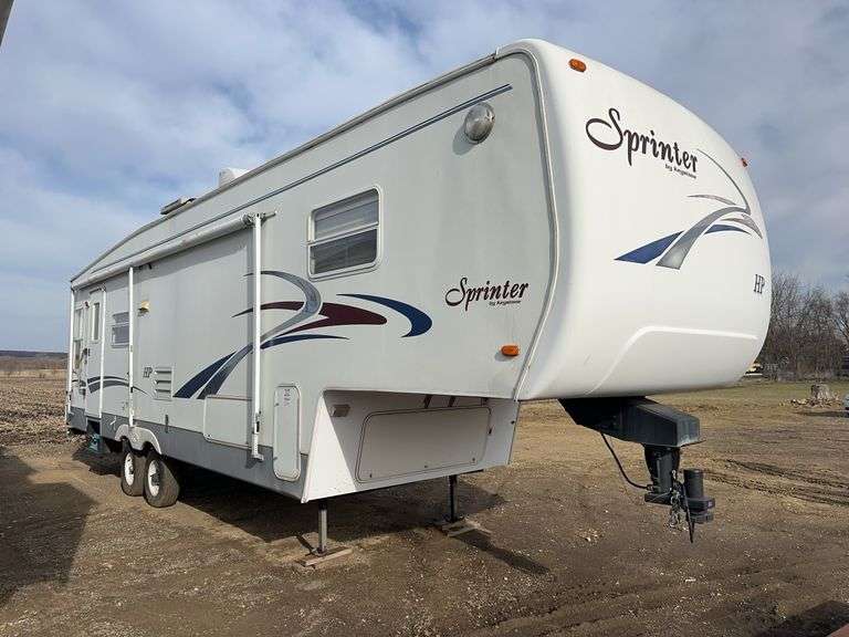 ***2004 Sprinter by Keystone 292RKS 5th Wheel Camper, Trim Level HP, Two Sl