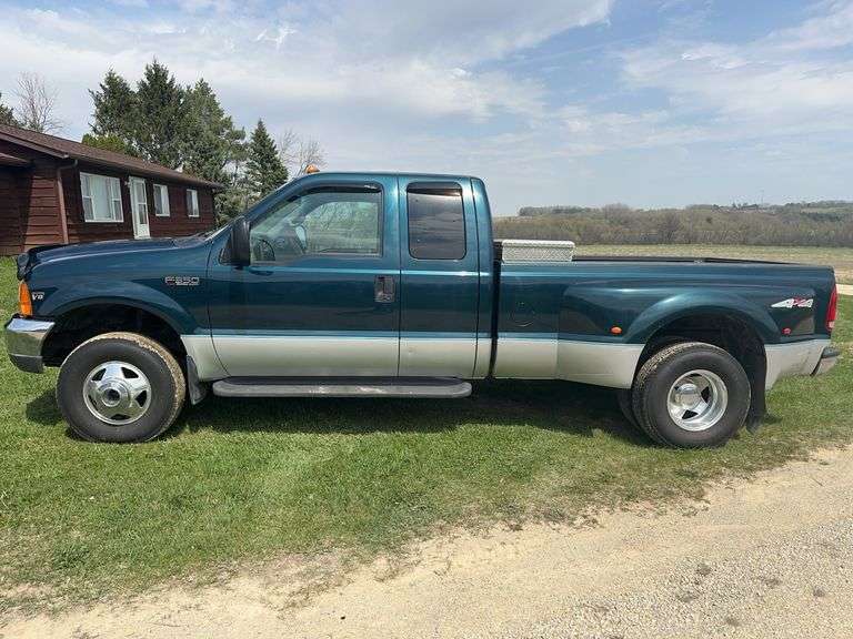 1999 Ford F-350 XLT Pickup, Dually, 7.3L Diesel, Ext Cab, 4x4, 2nd Owner, 6