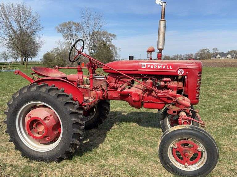 1953 Farmall Super A, Restored, Gas, Drawbar, Belt Pulley, 11.2-24 Tires, R