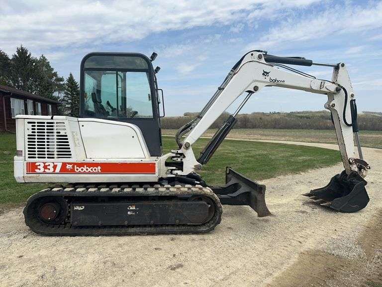 1999 Bobcat 337C Compact Excavator-Crawler, Boom Swing, 2558 Hours, 34 HP,