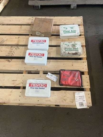 (7) First Aid Kits