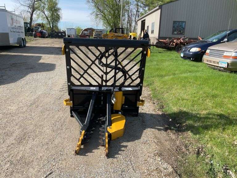 Ez-puller skid loader mount tree puller
