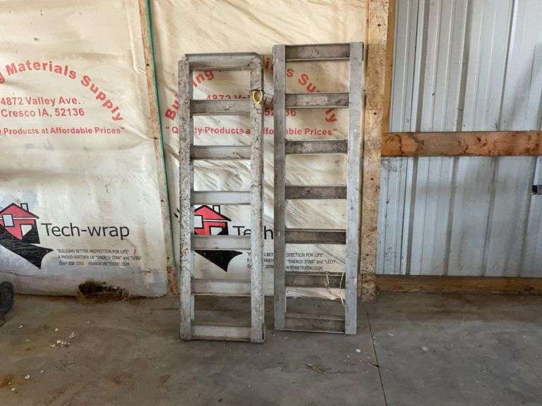 Pair of 5’ aluminum ramps