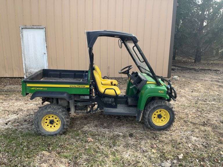 John Deere Model 620 I Gator 4,826 Miles Gas Engine Hydraulic Dump Box 4x4 