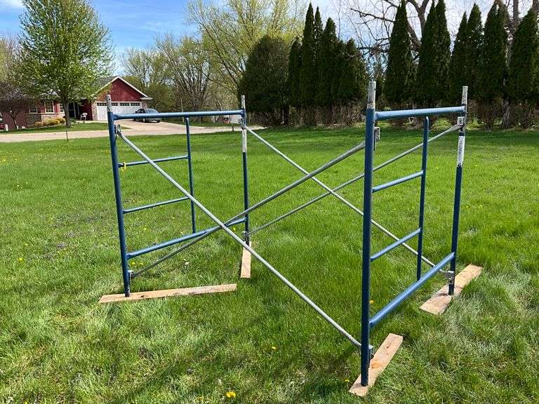 MetalTech 5ft x 5ft scaffolding