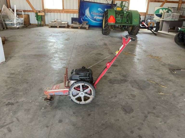 Briggs & Stratton Walk Behind Trimmer