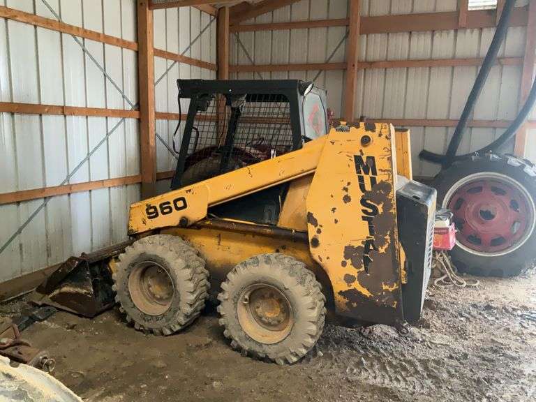 Mustang Model 960 Skid Loader 3,792 Hrs Cage Cab Diesel Engine Heat,Aux Hyd