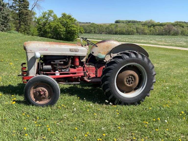 1958 Ford NAA Tractor, 2761 Hours, 3 Point, Grill Guard, 12.4-28 Tires Like