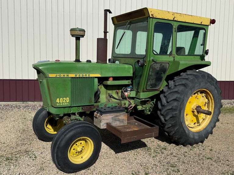 1971 John Deere 4020 Tractor, Diesel, PS Trans., 6,715 Hours, Factory Cab, 