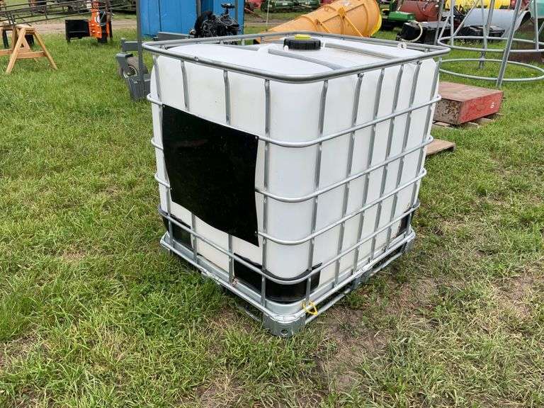 Chemical tote