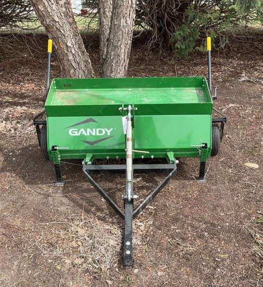 Gandy Commercial Grade Aerator Model 494851 Pull Type/3Point Heavy Draw Bar
