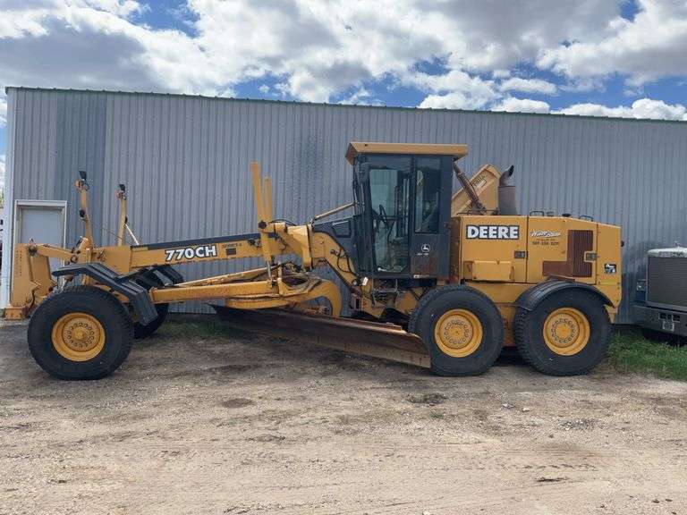 John Deere Model 770 CH Series 11 6 Wheel Road Grader 7574 Hrs 16’ Moldboar