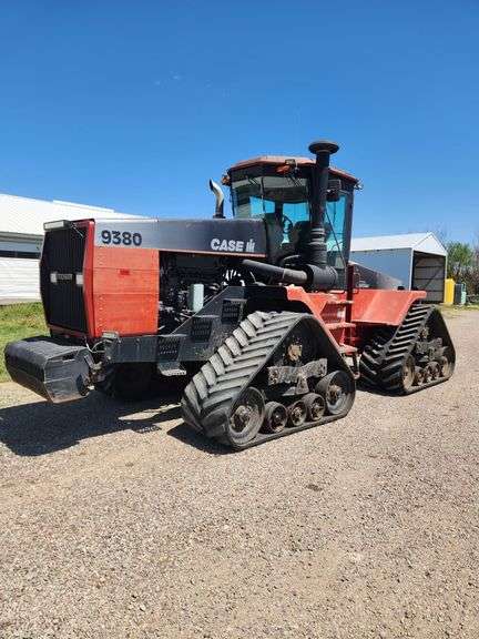Case IH 9380 quad track, 9444 hours, full LED lights, two new camoplast tra