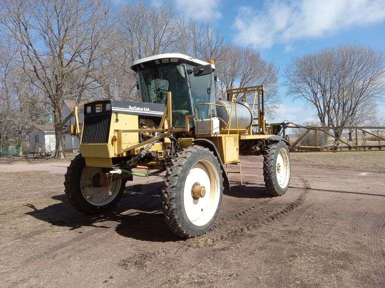 Rogator 664, 90ft boom, 650 gallon tank