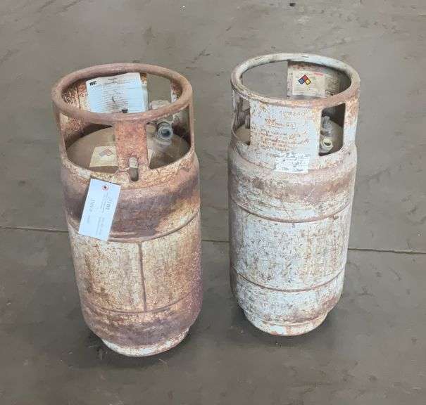 (2) LP Fork Lift Cylinders