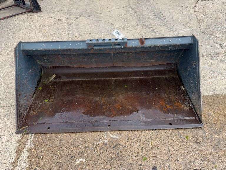 70ā Material Bucket, Universal Skid Loader Mount
