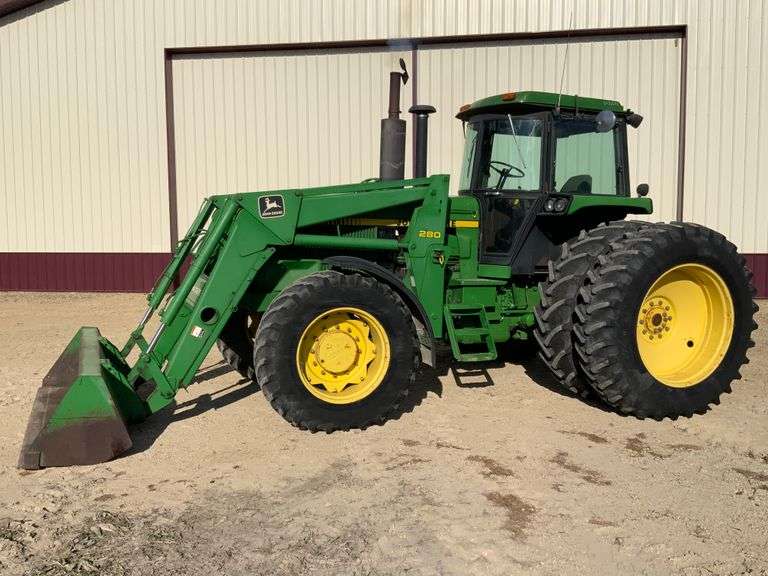 John Deere 280 Loader, w/8ft Quick Attach Bucket, Joystick w/Power Beyond
