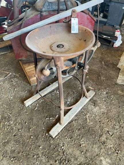Cast Iron Black Smithing Forge Table W/Blower 20” Bowl