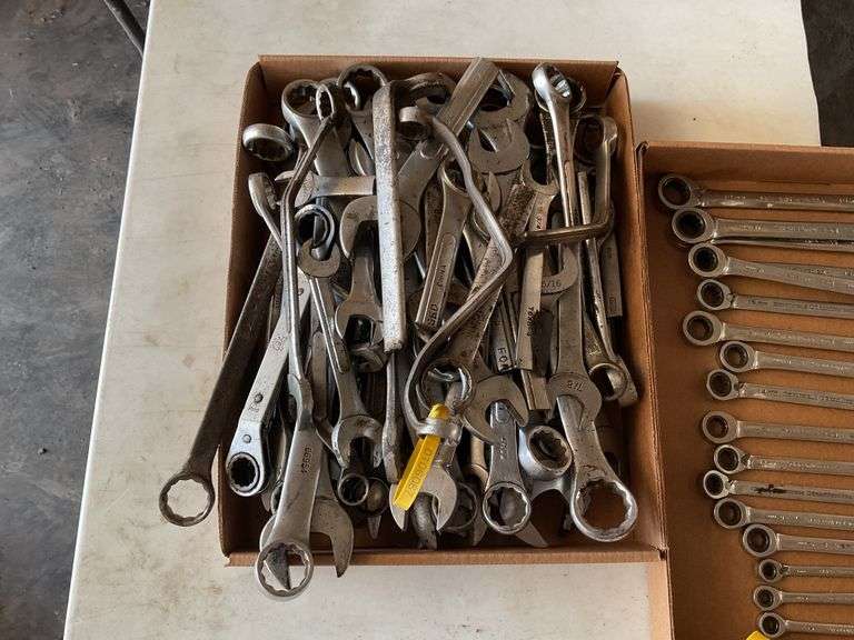 Box of assorted end wrenches