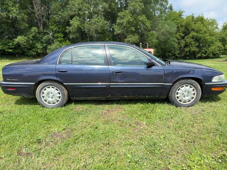1998 Buick Park Avenue Sedan, 72,281 Miles Showing, Blue Leather Interior, 