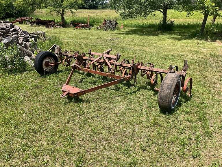 12’ snap cup field cultivator