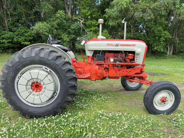 1959 Ford Power Master Model 901 Diesel Tractor, Power Steering, 3 Point Hi