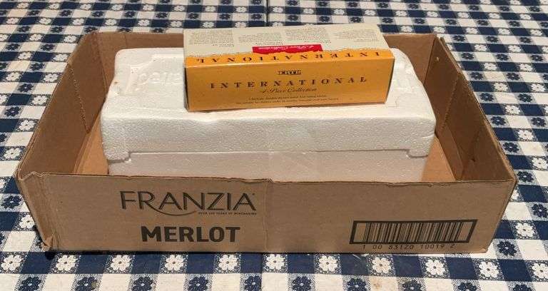 Hamilton Authenticated Scale Model IH Semi Trucks, Ertl 4 Piece Internation