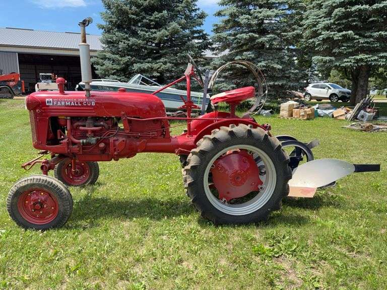 1947 Farmall Cub Restored Tractor, 8.3-24 Tires, 90%, Fenders, Belt Pulley, 2-Way Plows, Serial#5731- Engine Free, Non-Running 