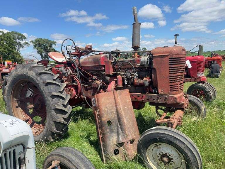 1953 Farmall Model Super M WF Gas Draw Bar 13-6-38 Tires Power Steering Liv