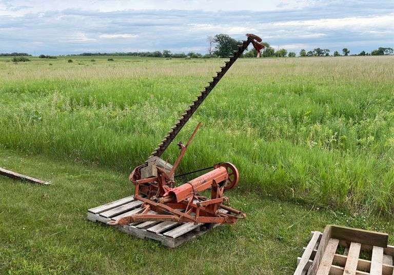 Allis-Chalmers snap coupler sickle mower