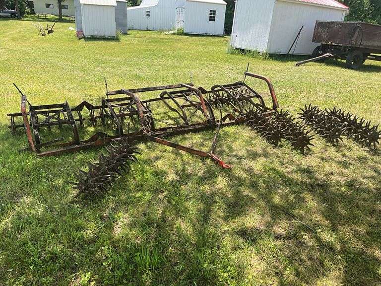 Allis Chalmers 4 row rotary hoe w/ snap coupler hitch