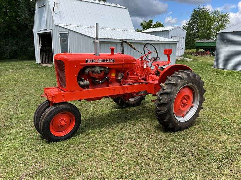 1948 Allis Chalmers WC new 12.4x28" tires, NF, gas fully restored w/ idler 