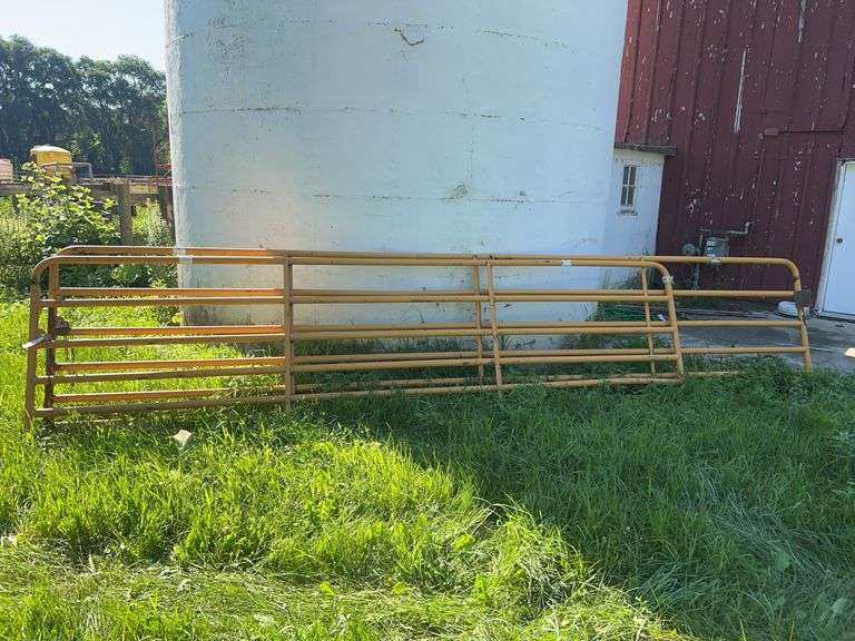 20' Sioux Gate, 16' Sioux Gate, Selling 2×$