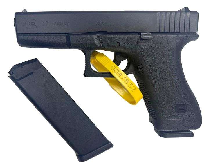 Glock 17 Semi-Automatic Pistol, 9mm, SN: AYE321US, (2) 17+1 Magazines, Easy Loader, Original Case, Original Manual