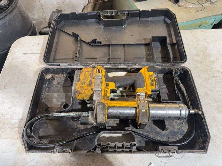 Dewalt 20v Grease Gun With Battery And Case