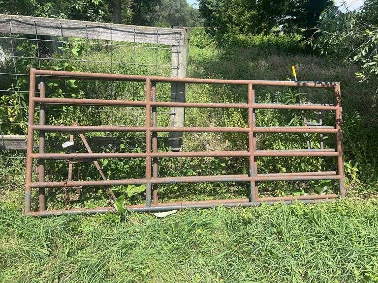 (2) 14’ Continuous Fencing Style Gates, Selling 2x$