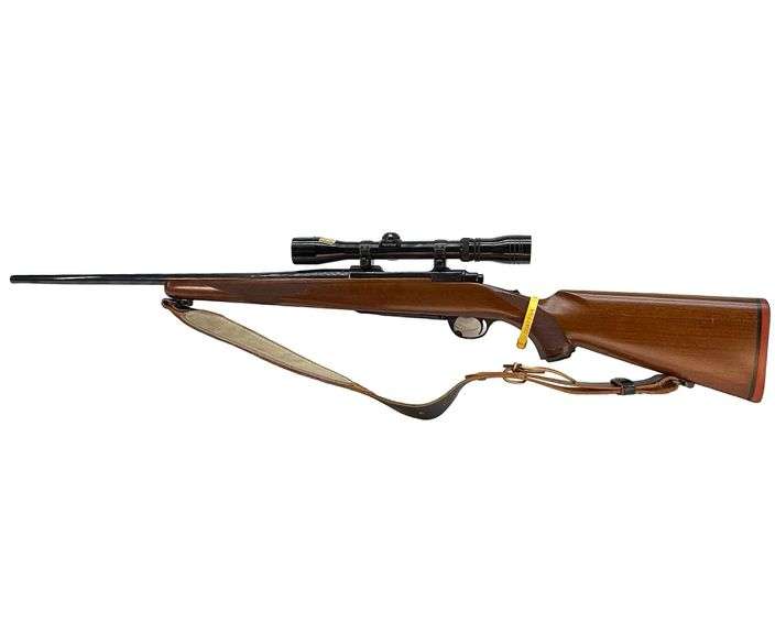 Ruger M77 Bolt Action Rifle, .243 Win, SN: 7152913, Redfield 3-9x Scope, Leather Sling