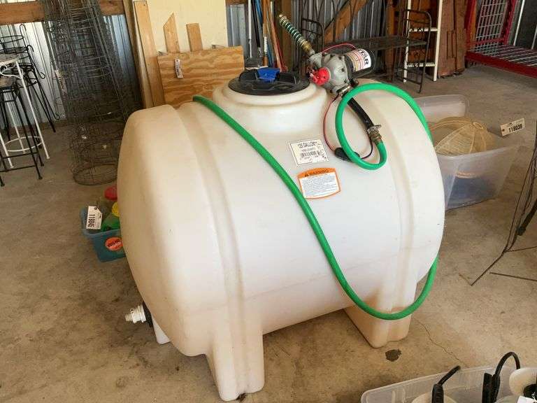 125 Gallon Tank with NorthStar NSQ Series 5562Q 12V  Pump and Hose