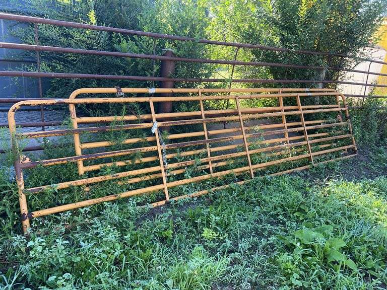 18' Sioux Gate, 16' Sioux Gate, Selling 2x$