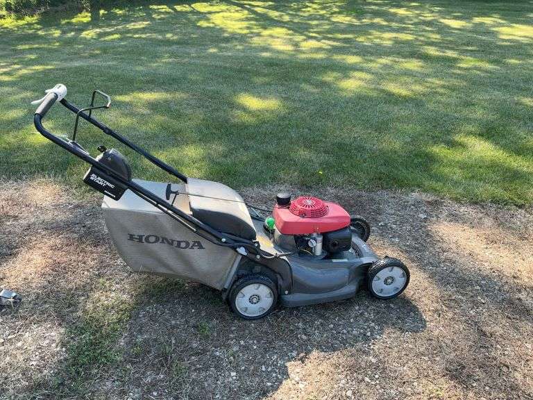 Honda HRXX 217 Push Lawn Mower Electric Start Bagging System