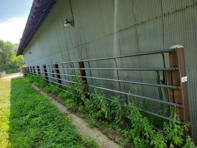(6) Sections Of 4'x 20' Continuous Fencing, Sells With (2) 4' Gates And (1)