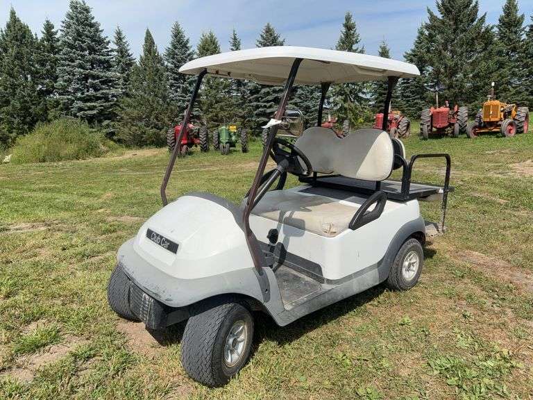 Club Car Gas Powered Golf Cart, Single Cylinder Gas Engine, Flip Down Rear 