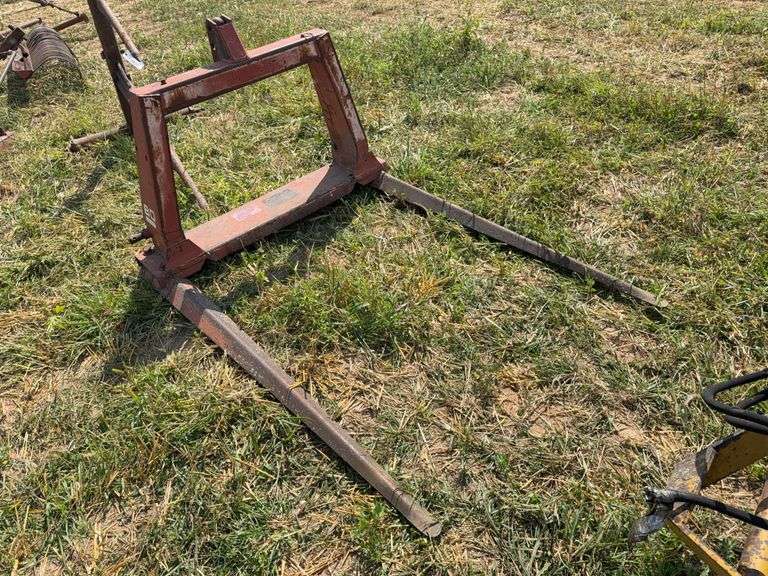 New Holland 80 3 Point Bale Mover, SN:551209