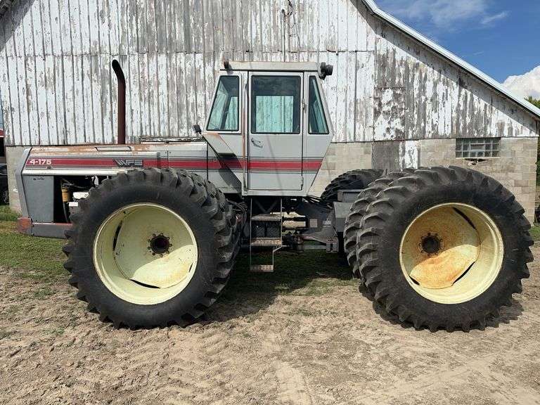 White 4-175 4WD Tractor, 18.4-38 Axle Duals at 85% All Around, Cat 3208 Die