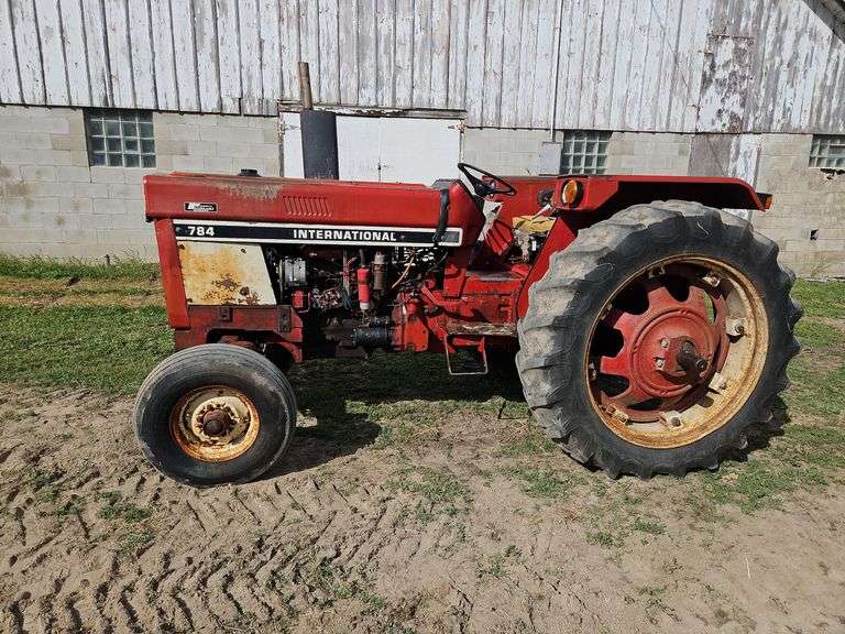 International 784 2WD Utility Diesel Tractor, Open Station, 6518 Hours Show
