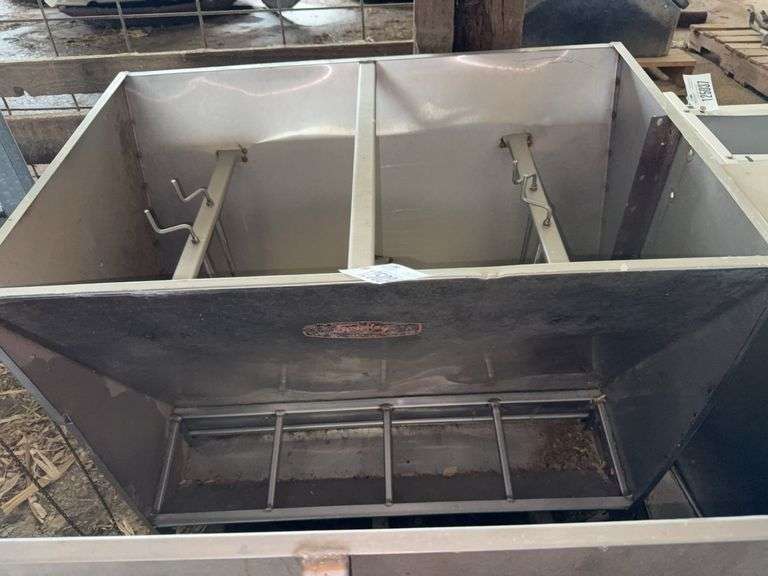 Stainless Steel 40" Double Side Pig Feeder (located hoop building)