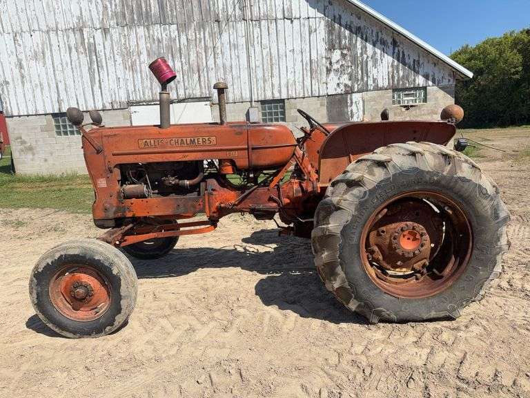 Allis-Chalmers D-17, WF, Gas, Non-Running, engine is free(wheel weight on r