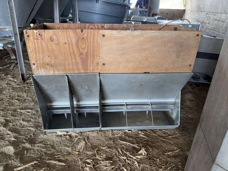 Stainless Steel 5' Combination Feed/Water Pig Feeder(located hoop building)