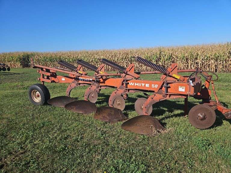 White 588 4 Bottom, Variable Width Mowboard Plow, Auto Reset, Spring Coulte